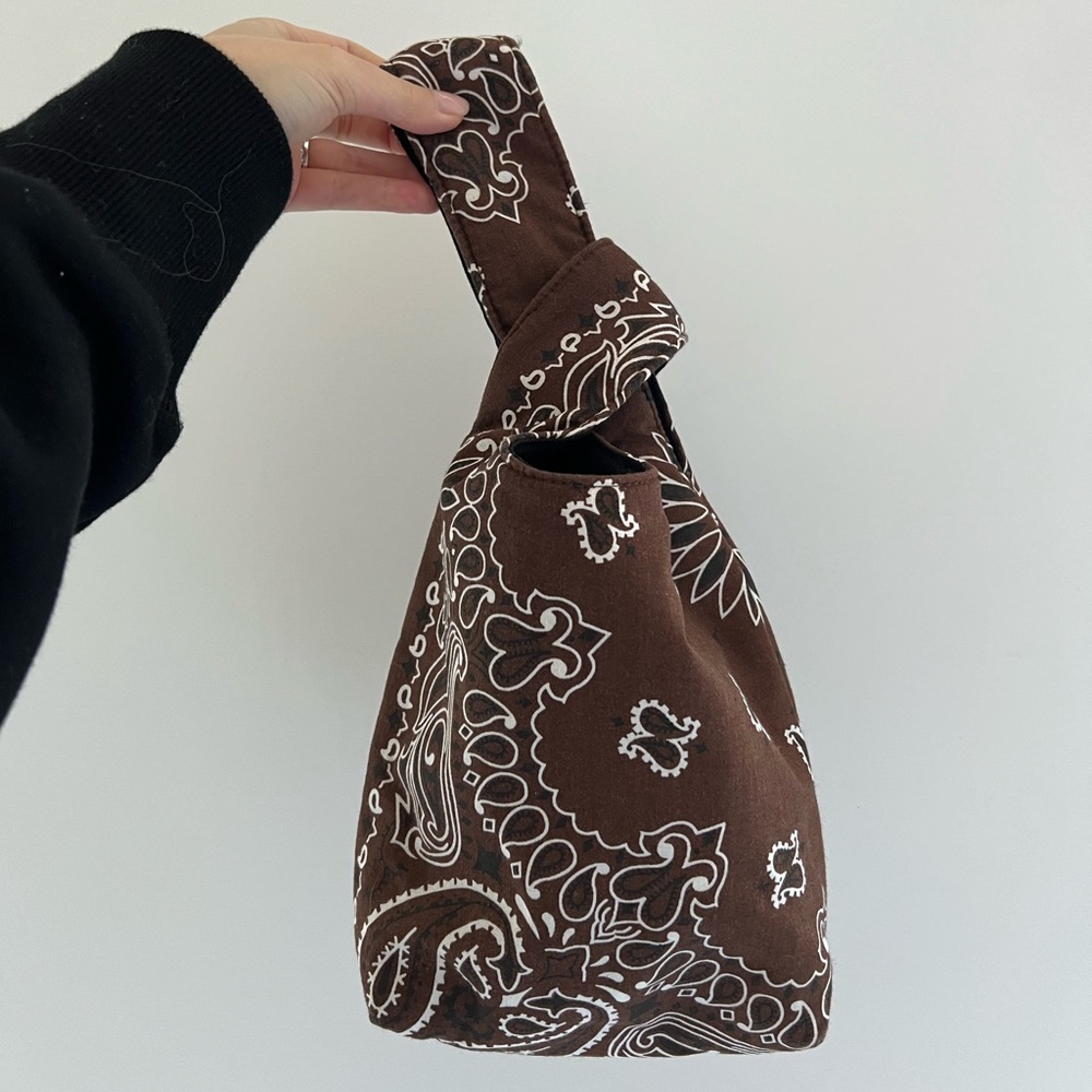 YAITO KNOT BAG BROWN BANDANA